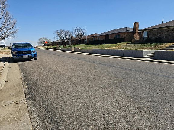 4th image of 1020 Trinchera Dr