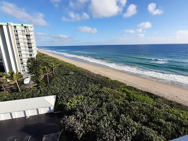 Beautiful North East Ocean views from Balcony