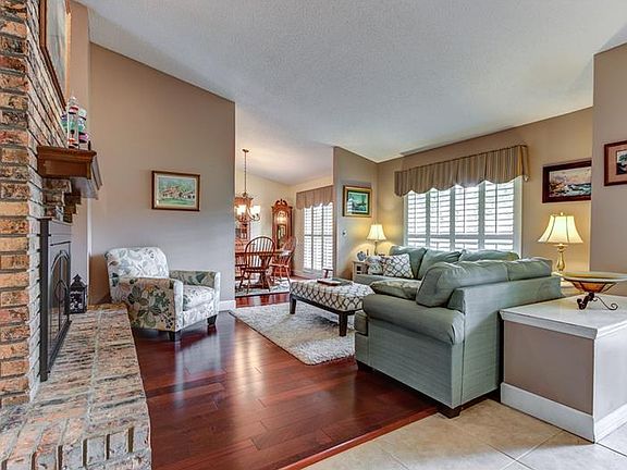 4th image of 568 Whisper Wood Dr