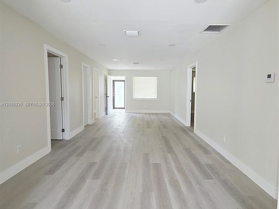 2nd image of 601 NE 1st St