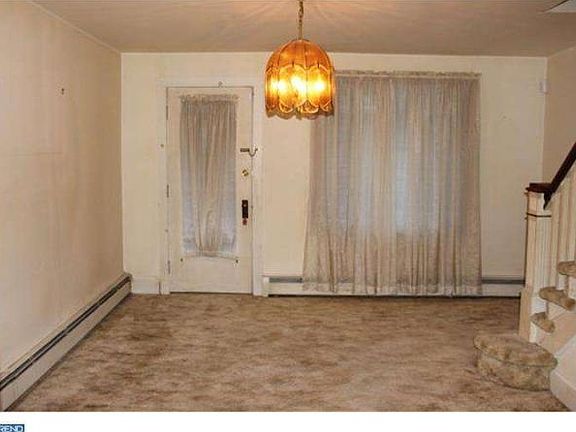 4th image of 760 Forest Ln