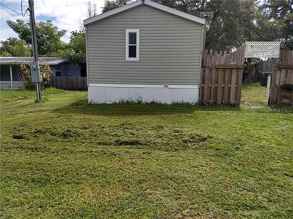 3rd image of 106 Jessica St N