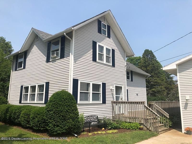 1st image of 320 Elm St