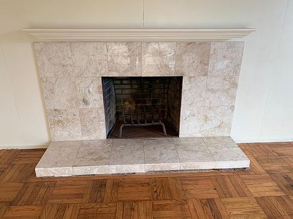 5th image of 77 Monterey Dr