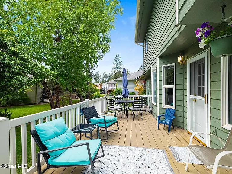 4950 E Frazier Dr — Photo 3