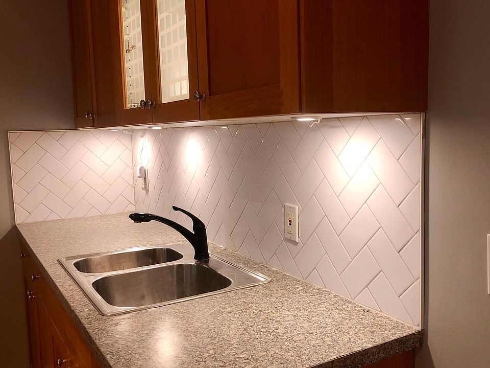 2nd image of 4008 Vernon Ave