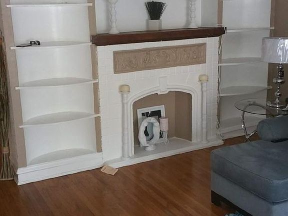 4th image of 8927 S Blackstone Ave