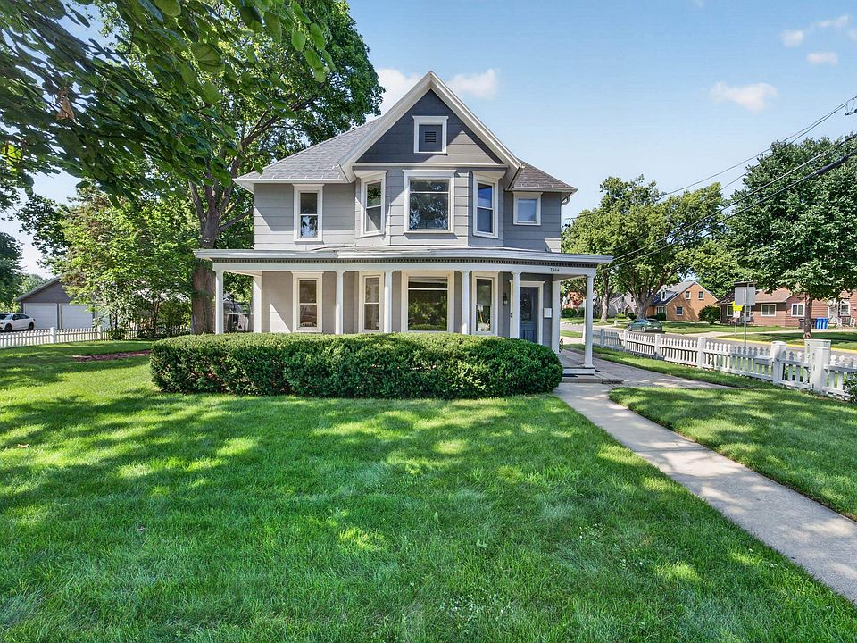 1st image of 7404 University Ave