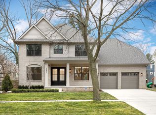 2098 Dorchester Rd, Birmingham, MI 48009