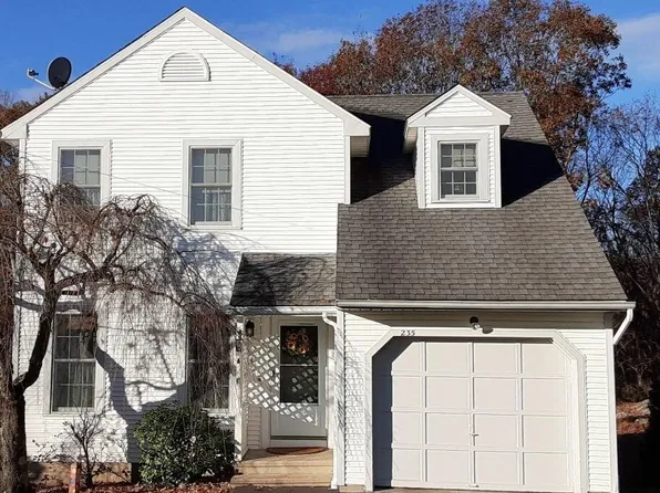 235 Lakeside Boulevard East, Waterbury, CT 06708