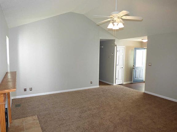 4th image of 4033 Challis Dr