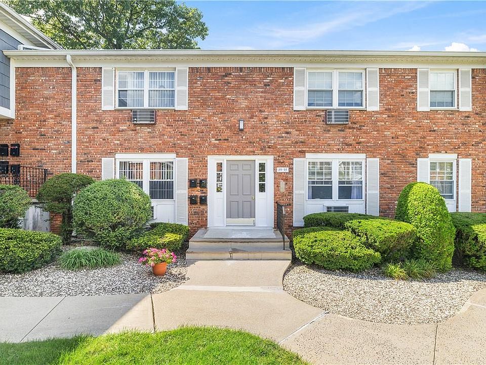 1st image of 95 Doxbury Lane