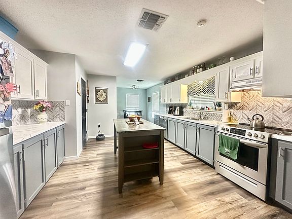 2nd image of 160 Rodriguez Dr