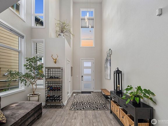 4th image of 8302 NE 203rd Street