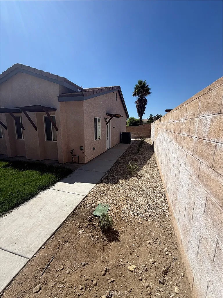 3 bed, 1172 sqft, $3,000 — Photo 4