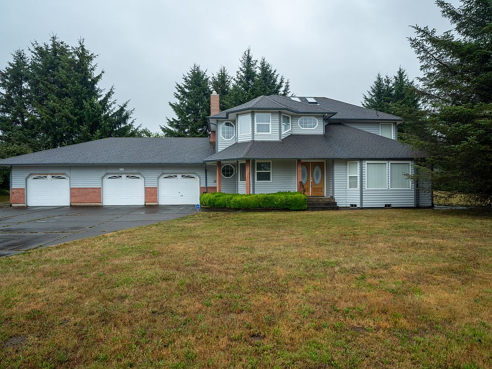 1st image of 631 Olallie Cir SE