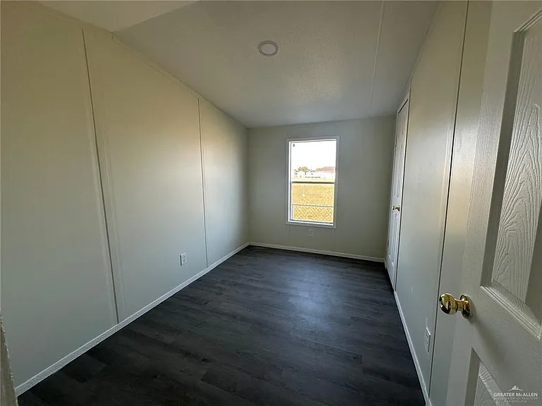 1307 Rising Sun St — Photo 11
