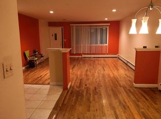 5267 69th St, Maspeth, NY 11378