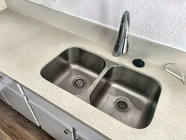 Ojai Apartments — Photo 10