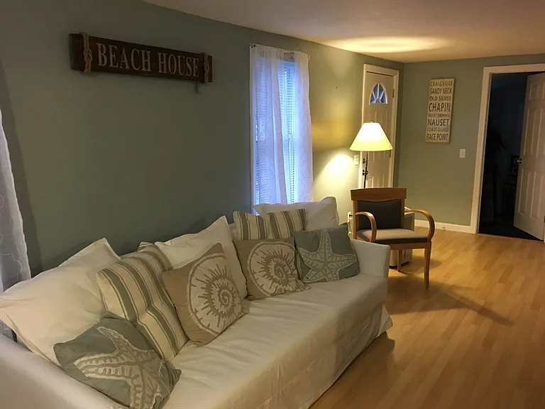 25 Centerville Ave — Photo 3