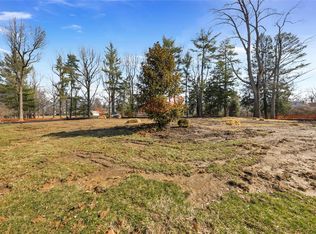14 Glen Abbey Dr, Saint Louis, MO