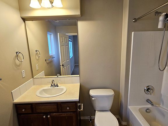 4th image of 8097 165th Ln NE