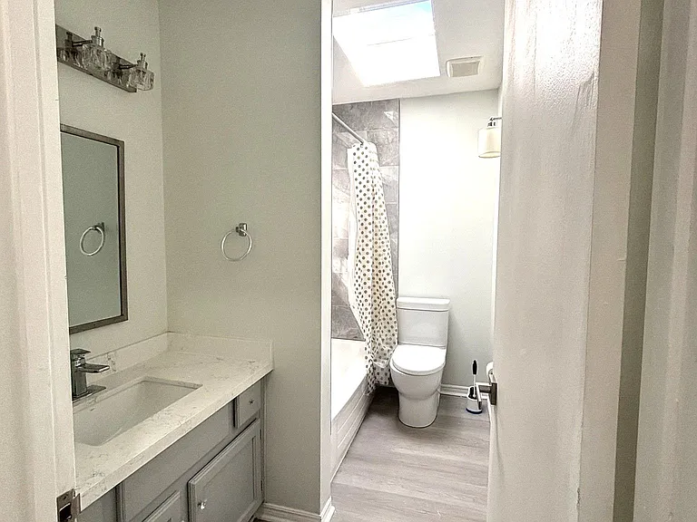 54 Bogart St — Photo 12