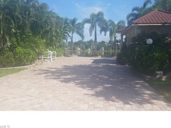 4441 Southern Breeze Dr, Naples, FL 34114