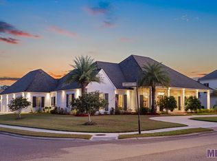 2513 University Club Dr, Baton Rouge, LA 70810