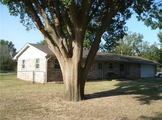 1006 E Park St, Tecumseh, OK 74873