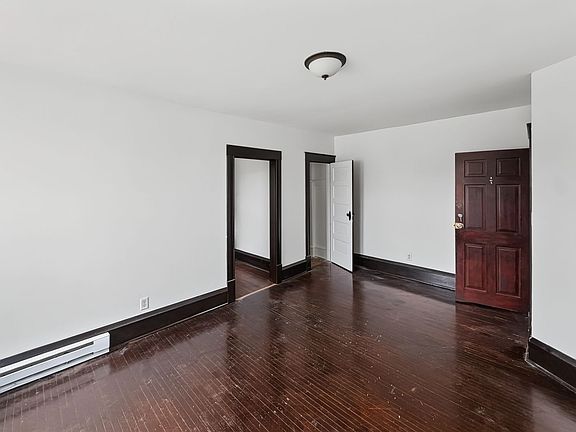 3rd image of 521 N Lott Blvd #4