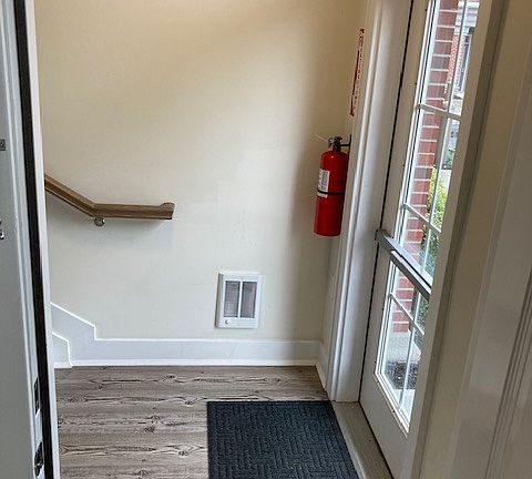 4th image of 25 Hillside Ave #16038539
