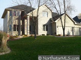 13216 Grand Oak Ct, Apple Valley, MN 55124