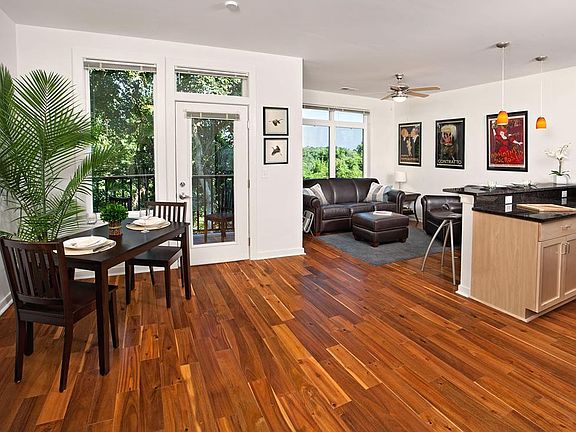 3rd image of 3618 E Broad St APT 202