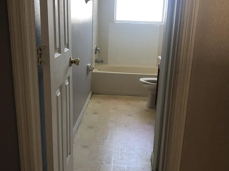 1222 Amazon Ln — Photo 14
