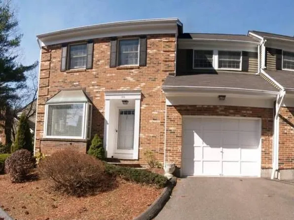 134 Tunxis Vlg, Farmington, CT 06032