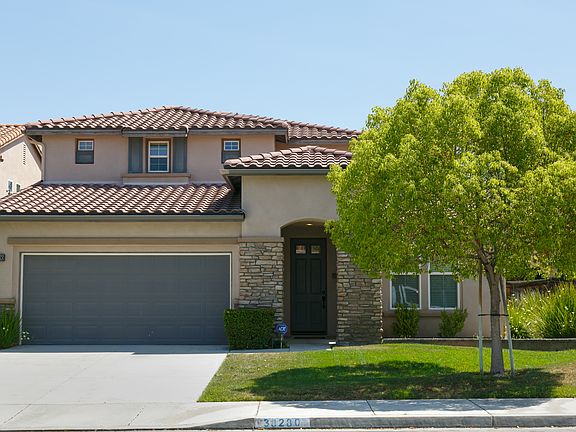3rd image of 38280 Highpointe Ln