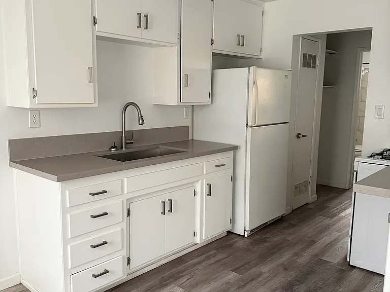 2117 G St #C — Photo 2