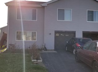 3912 Springlake Dr, Hanover Park, IL 60133