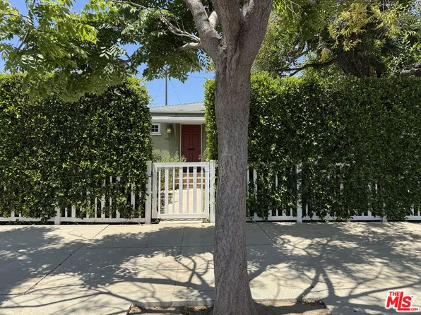 11919 Tennessee Pl, Los Angeles, CA 90064