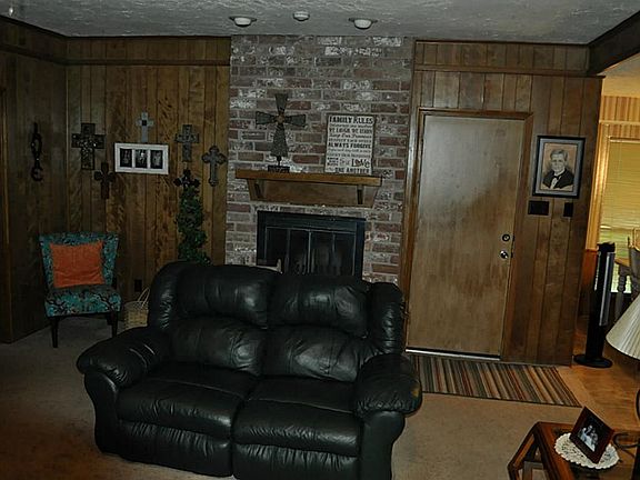 3rd image of 13011 Foxburo Dr