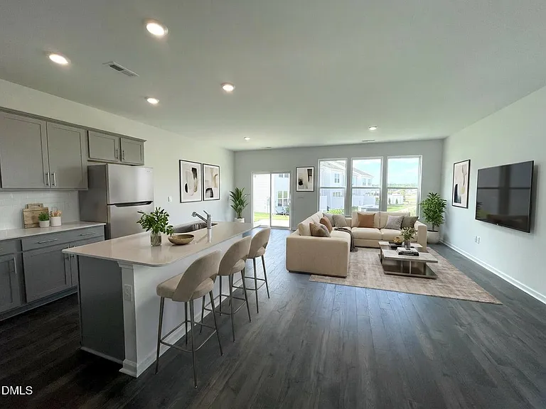 7424 Bourbon Briar Dr — Photo 3