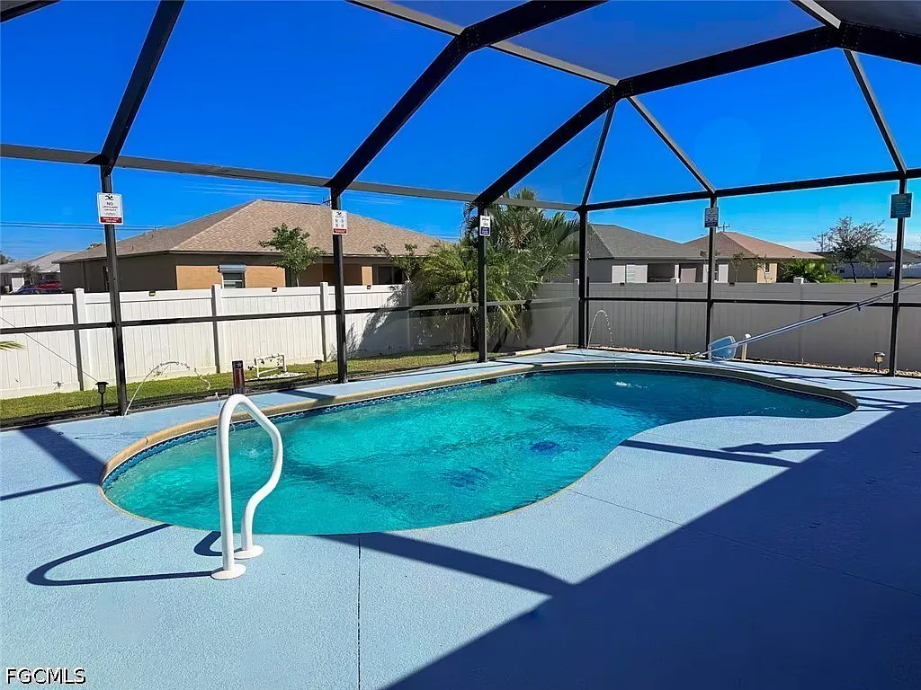 3 bed, 2.0 bath, 1706 sqft, $3,550 — Photo 1