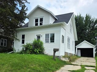 807 May St, Marshalltown, IA 50158
