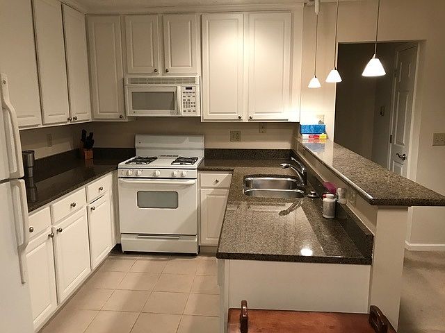 1st image of 2730 Greystone Dr #2nd