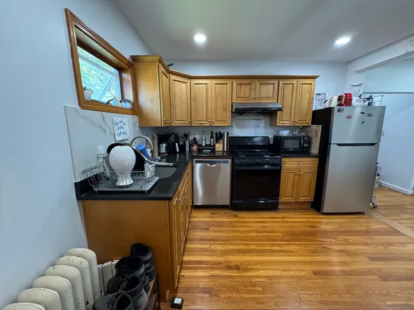 552 Pleasant St #1, Malden, MA 02148