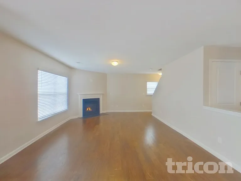 208 Willow Grove Way — Photo 2