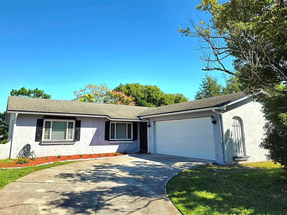 564 Notre Dame Dr