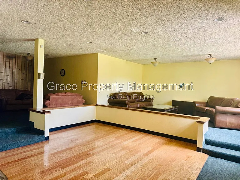 501 Golden Cir #201 — Photo 24