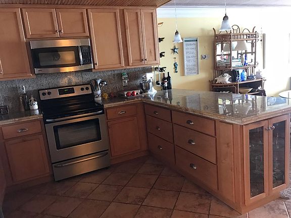 3rd image of 3350 S Fletcher Ave #1D